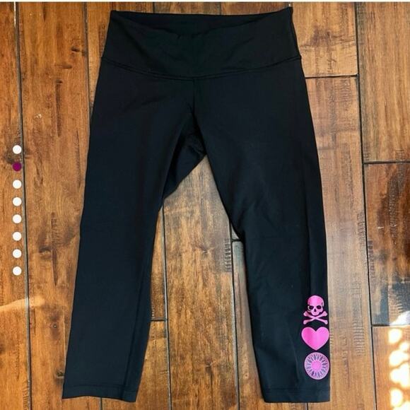 Lululemon Soulcycle Skull Heart Wunder Under Crop Leggings Sz 4 - Picture 9 of 12